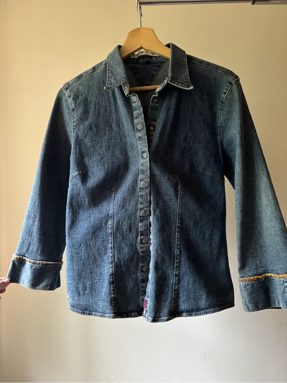 Y2K Tommy Jean Shirt with Flared Sleeves